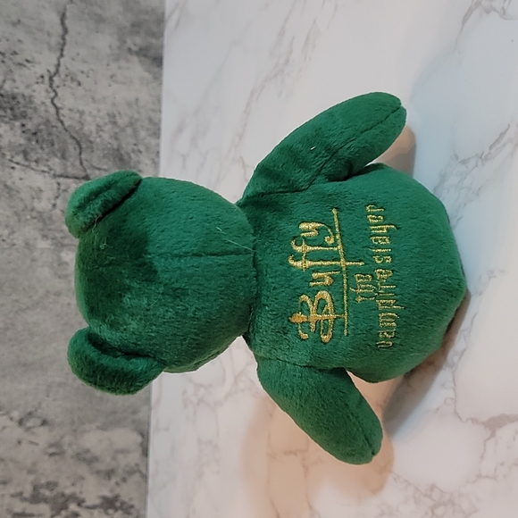 Buffy the Vampire Slayer beanie bears Inkworks limited edition Willow Bear - Picture 3 of 5
